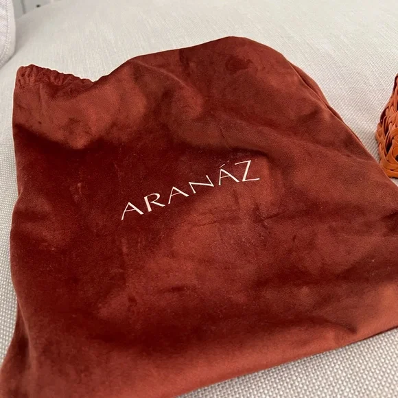 Aranaz Mini Charlie - Handmade Woven Handbag - Picture 5 of 6